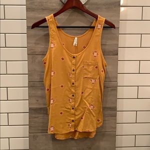 Yellow / gold button down tank